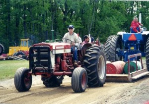 Sam-at-Tractor-Pull-2002-co